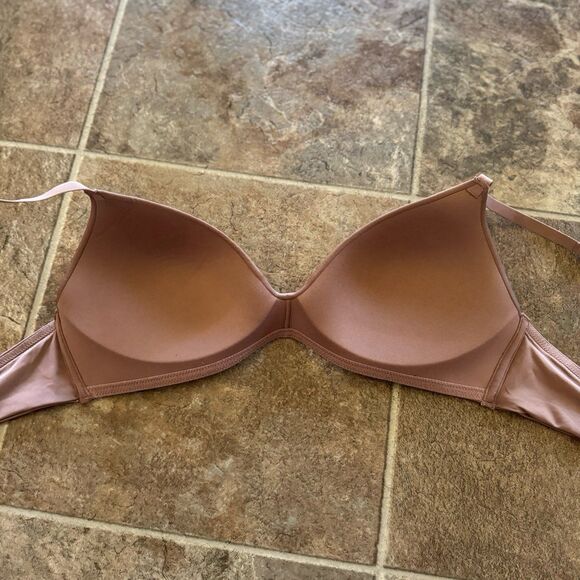 Skims Wireless Form T-shirt Bra Sienna Size 38A - Picture 7 of 8